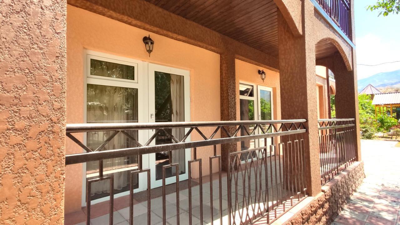 Hotel Natalia Kaji-Say 외부 사진