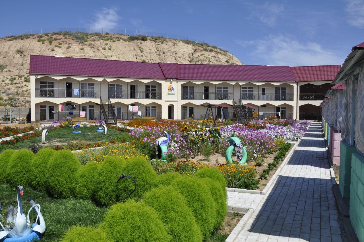 Hotel Natalia Kaji-Say 외부 사진
